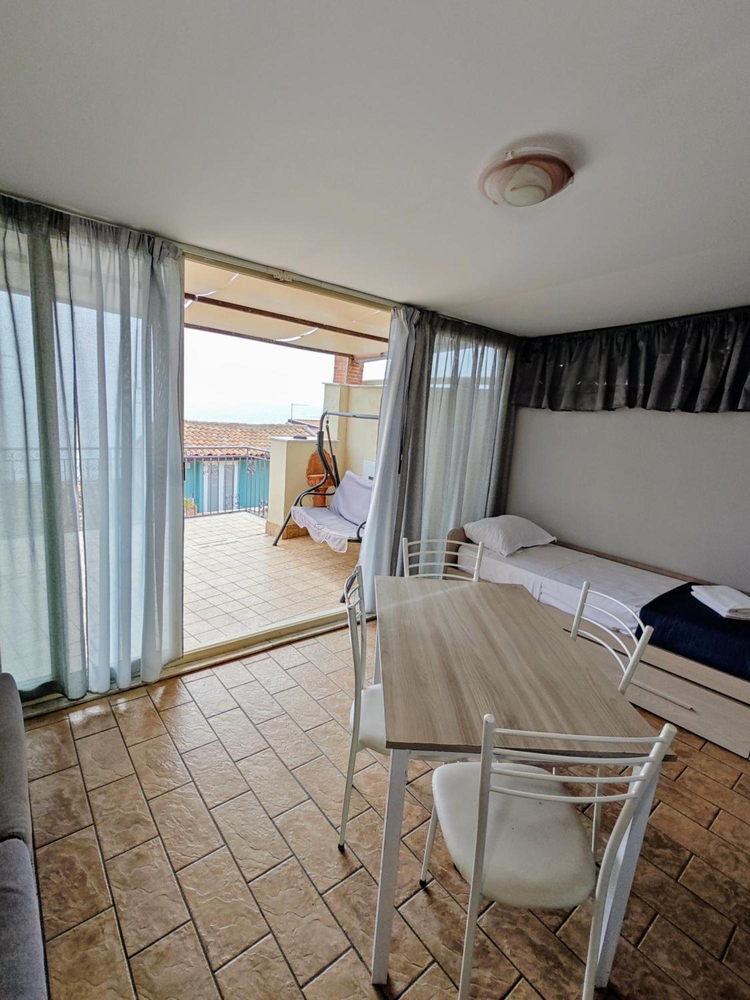 Etnapartment 4 Джардини-Наксос Экстерьер фото