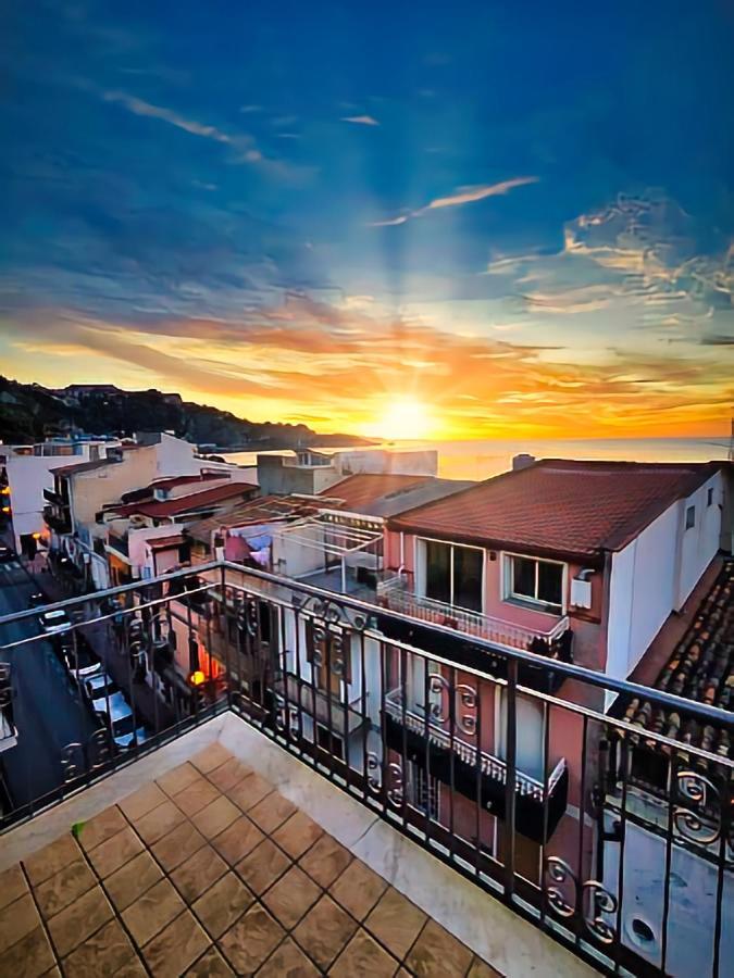 Etnapartment 4 Джардини-Наксос Экстерьер фото